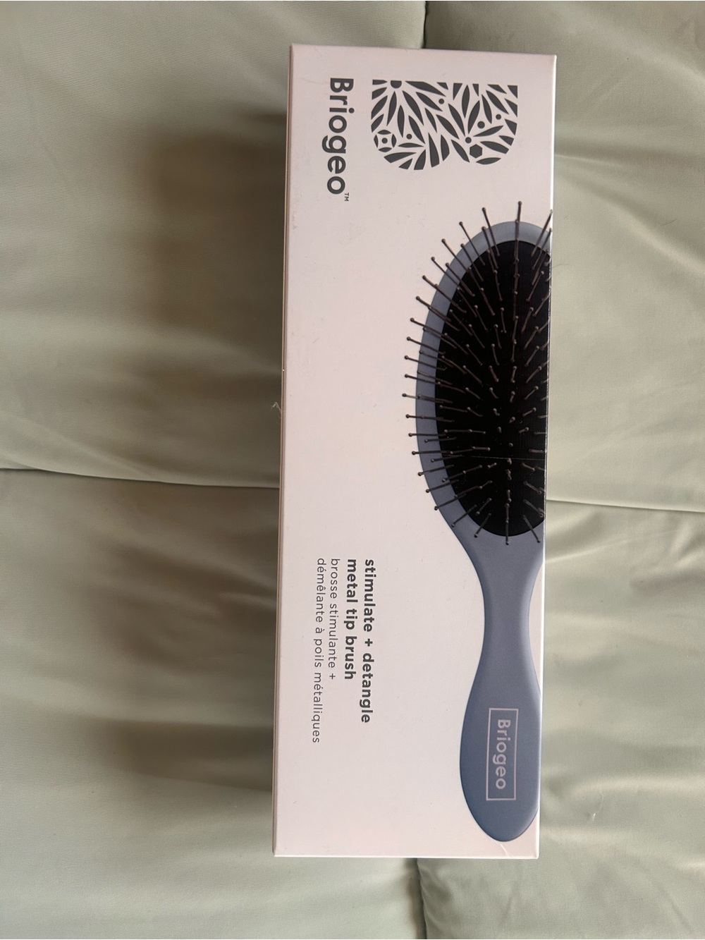 Briogeo Blue Paddle Detangling Hair Brush